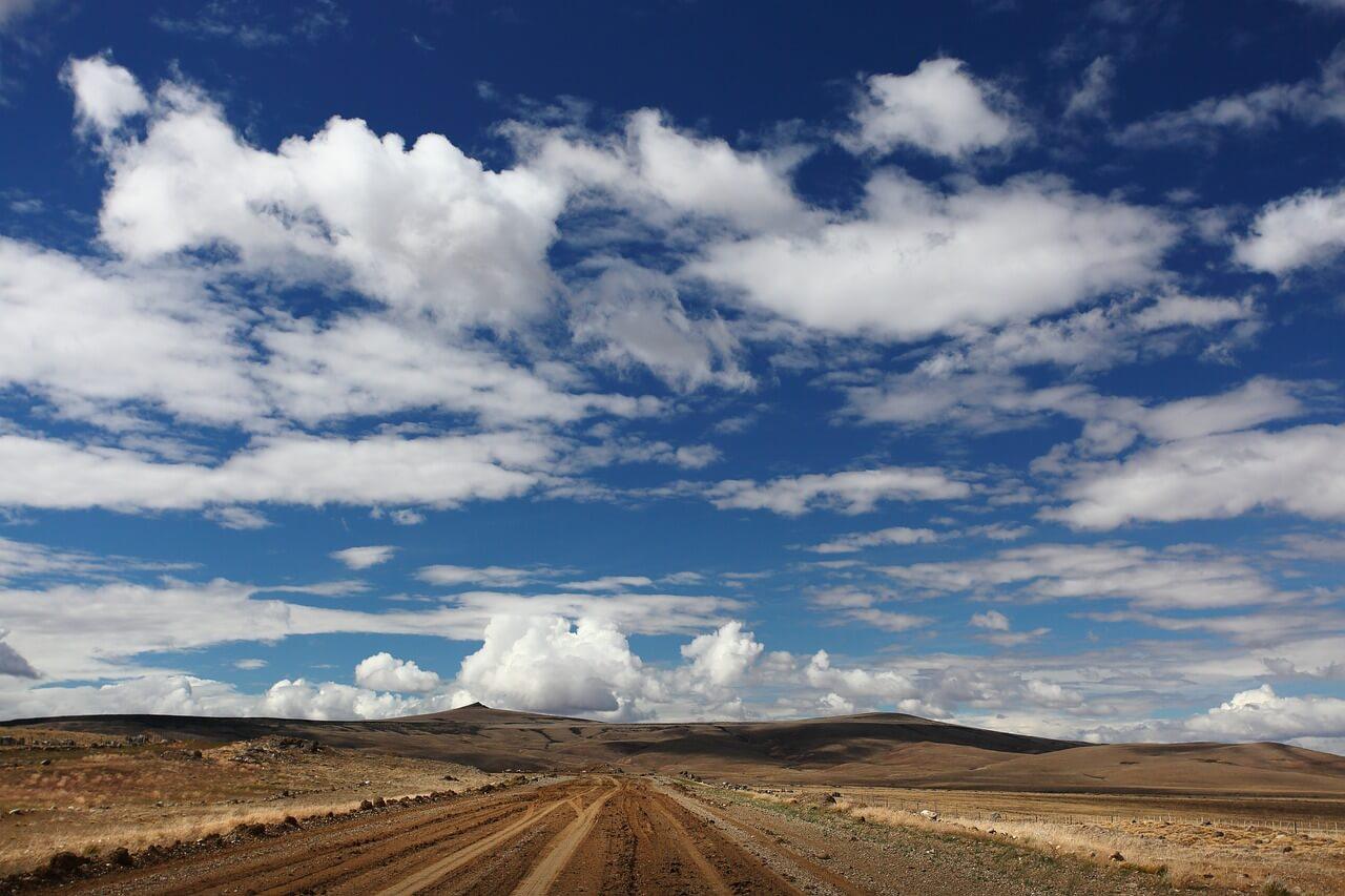 Exploring the Great Outdoors: Dash cam's Role in Adventure Travel
